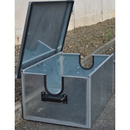 CAJA DE RETENCIÓN PARA CONEXIONES DE TUBERÍAS.