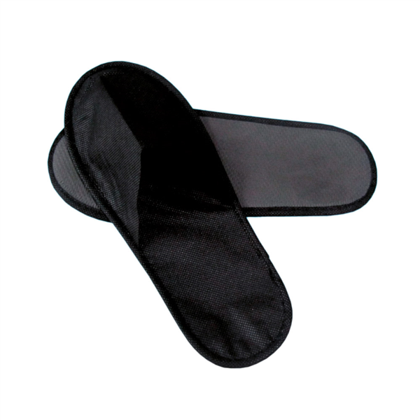 ZAPATILLAS 28x11 CM NEGRO SPUNBOND (500 UNID.)
