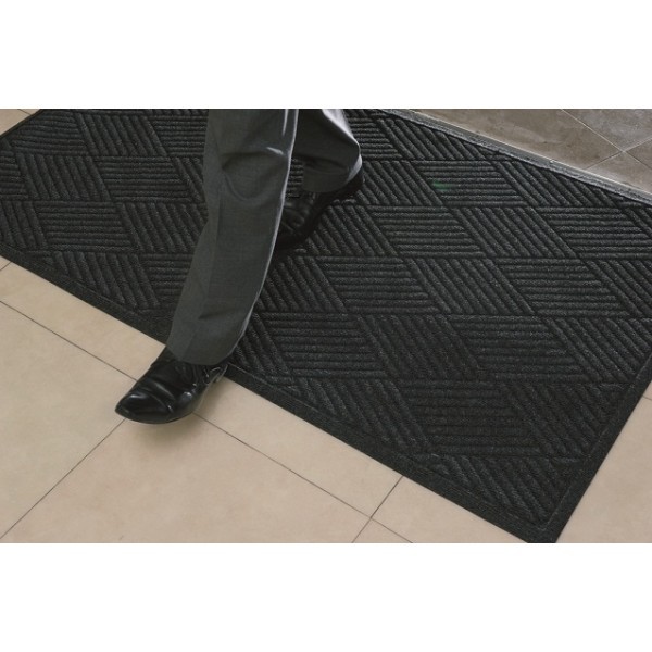 Alfombrilla Nomad Reciclada 0,85x3m. Negro